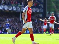 开云体育-埃弗顿遭遇失利，原地踏步排名第八的简单介绍