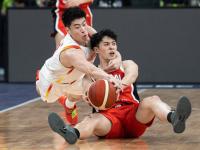 开云体育官方网站-亚洲男子篮球联赛新赛季开幕，球员表现令人期待