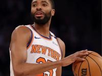 开云体育app-尼克斯主场惨败，球迷情绪低迷