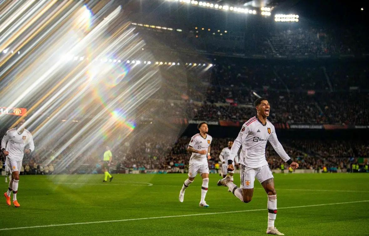 巴萨对阵曼联，名将齐聚场上