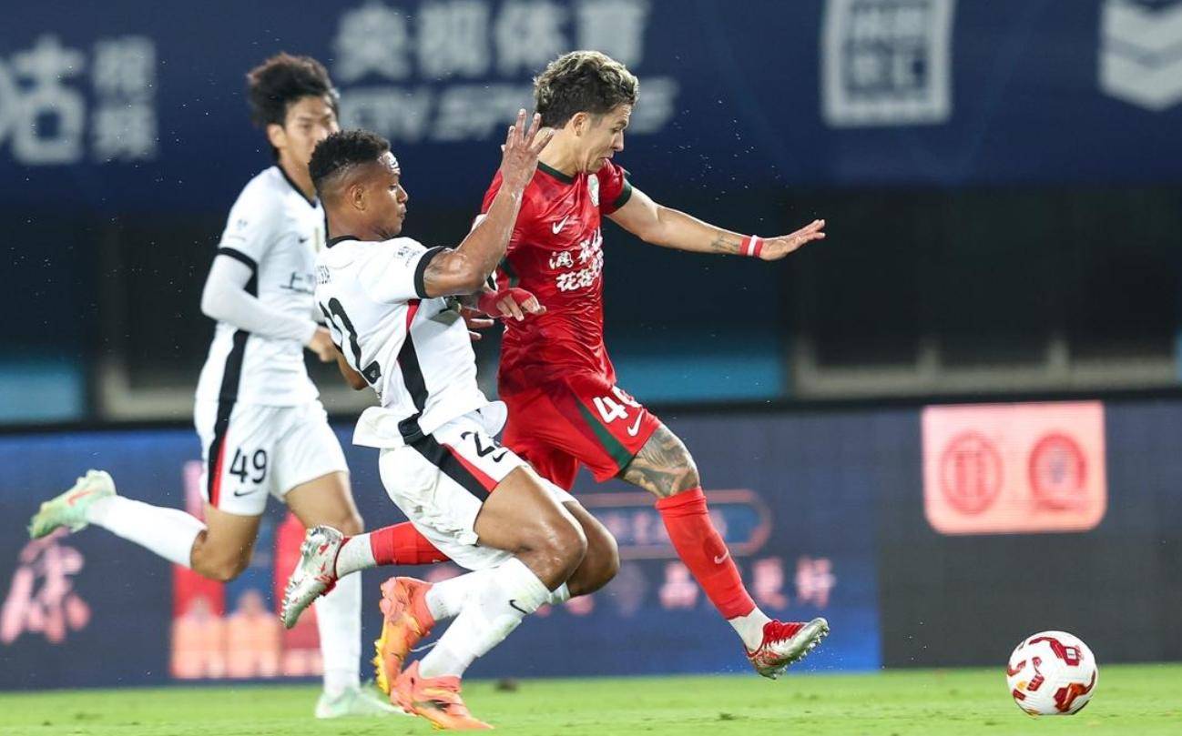 重庆斯威客场不敌北京国安，战绩略显不佳