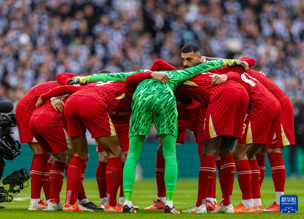 英格兰战胜波兰，霸气领跑小组的简单介绍