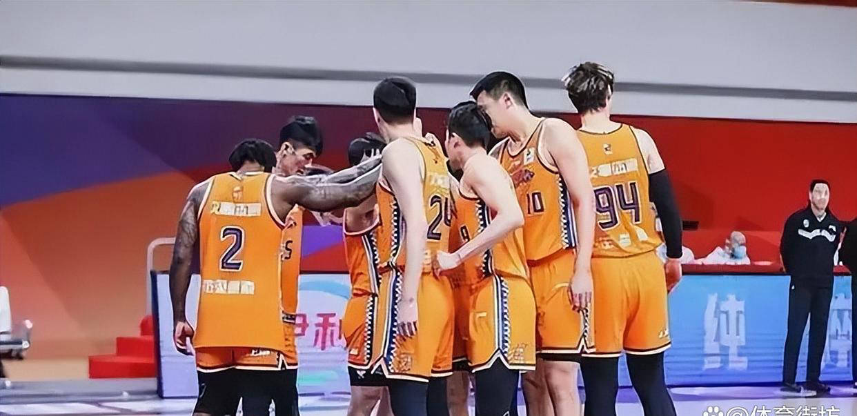 包含上海男篮全面占优，取得胜利的词条