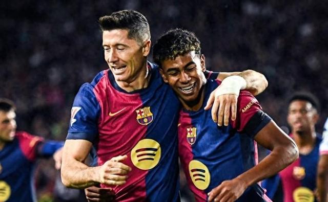 梅西梅开二度巴萨获胜，势头强劲