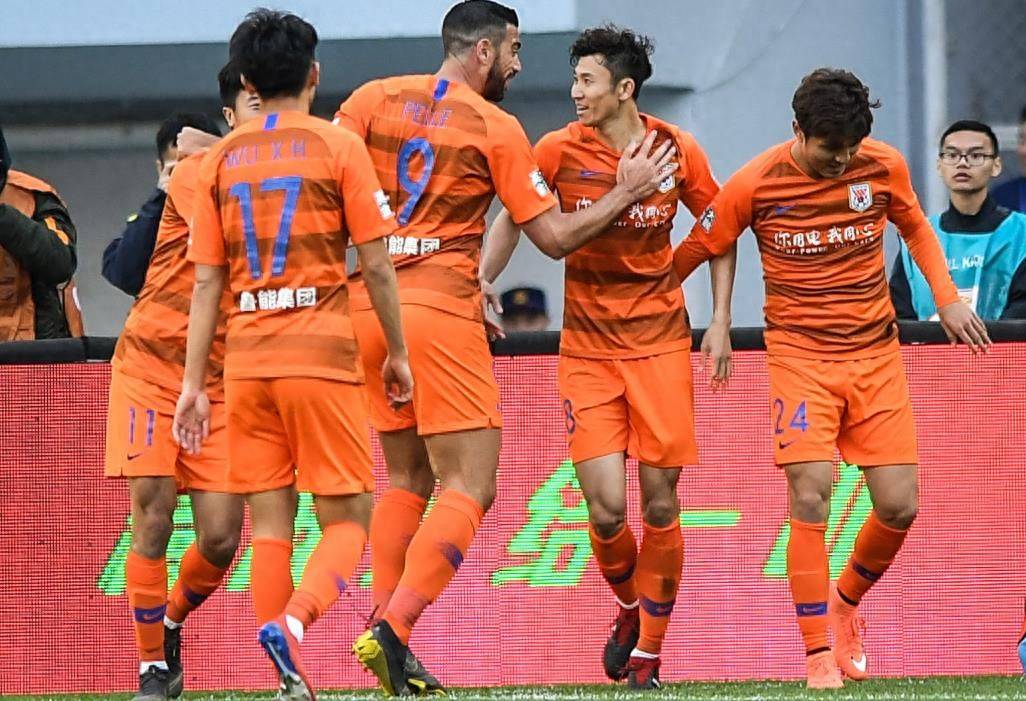 鲁能主场大胜，卓尔遗憾失败