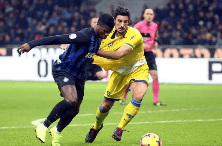 包含里昂与巴黎圣日耳曼将在周末进行激烈交锋的词条