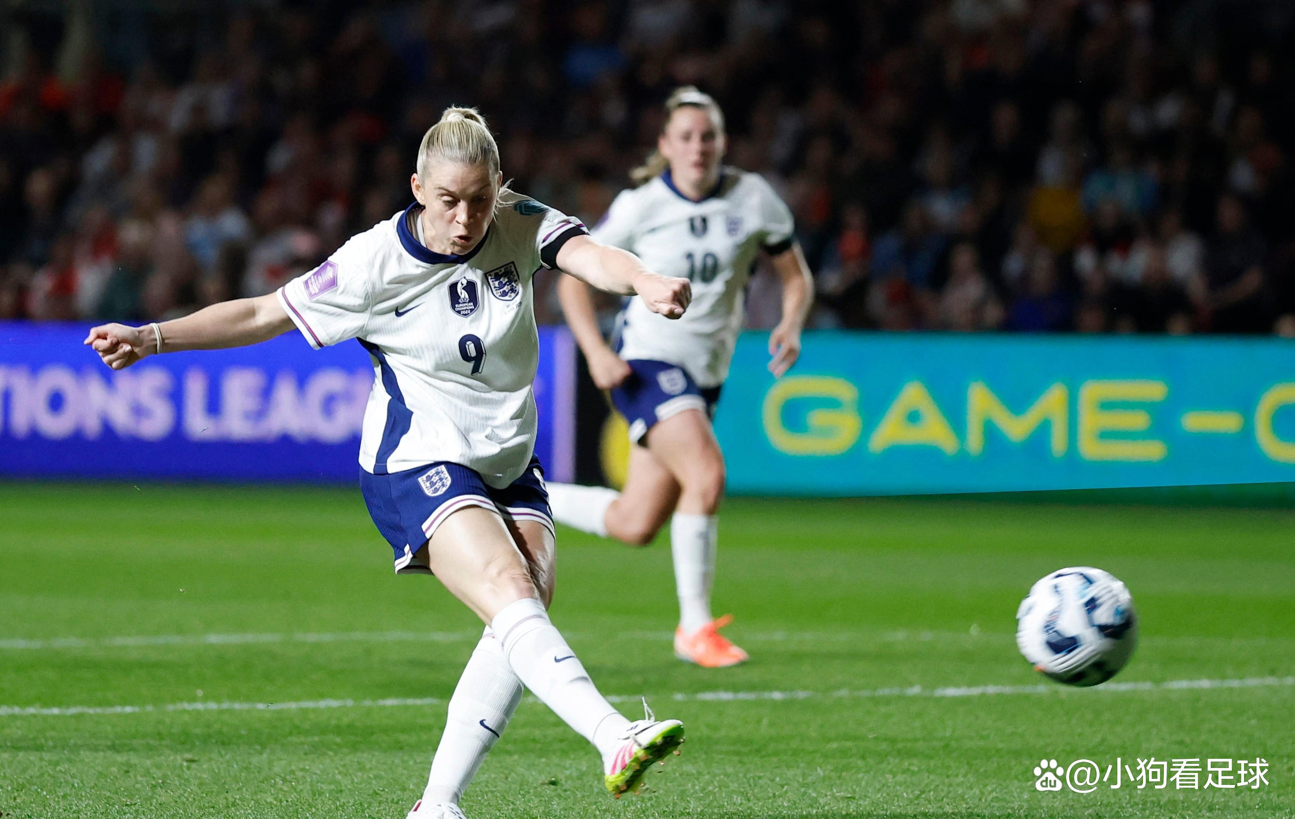 英格兰女足备战决赛，球员状态火热！