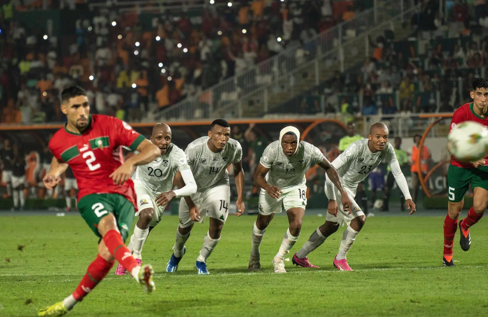 科特迪瓦队战胜南非对手获胜 科特迪瓦队战胜南非对手获胜