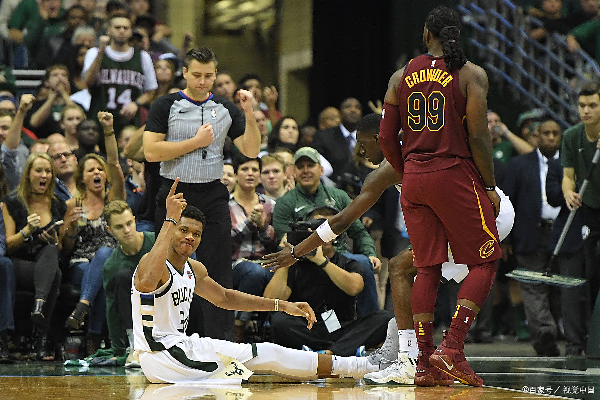 雄鹿不敌尼克斯,米德尔顿憾失绝杀 雄鹿不敌尼克斯,米德尔顿憾失绝杀