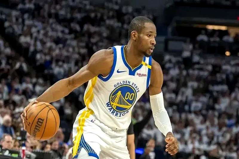 勇士连遭背水一战，主场收复颜面