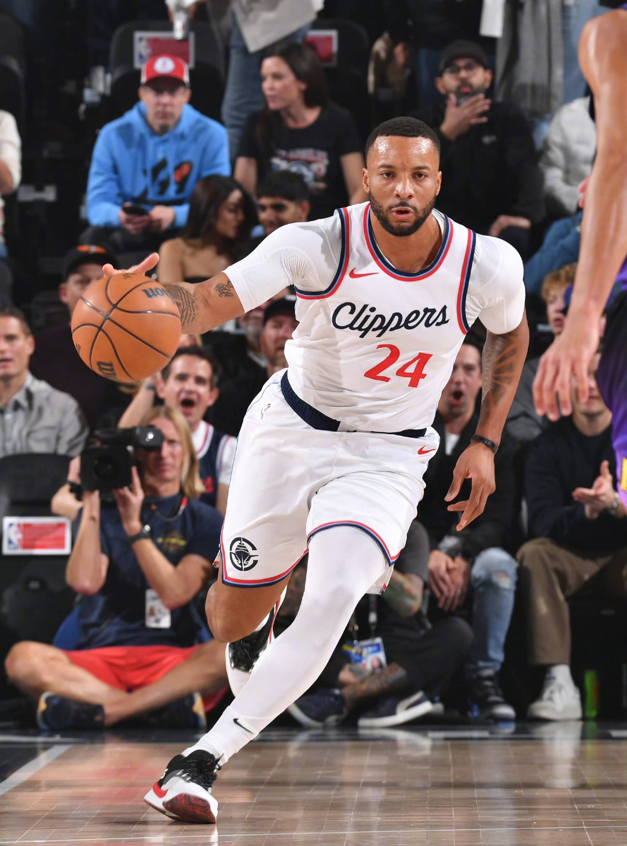 快船客场再胜公牛，迎来五连胜