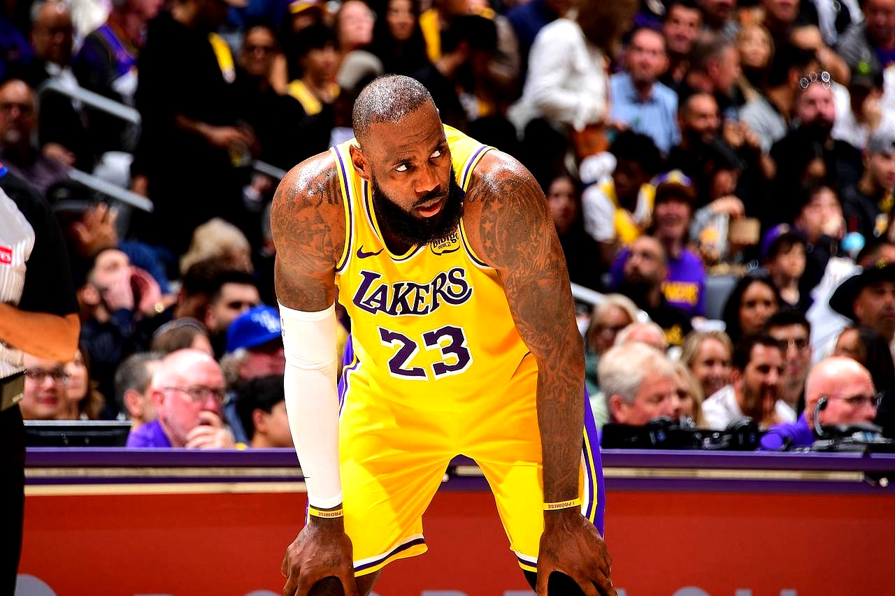 猛龙负湖人，戈贝尔大号双铁