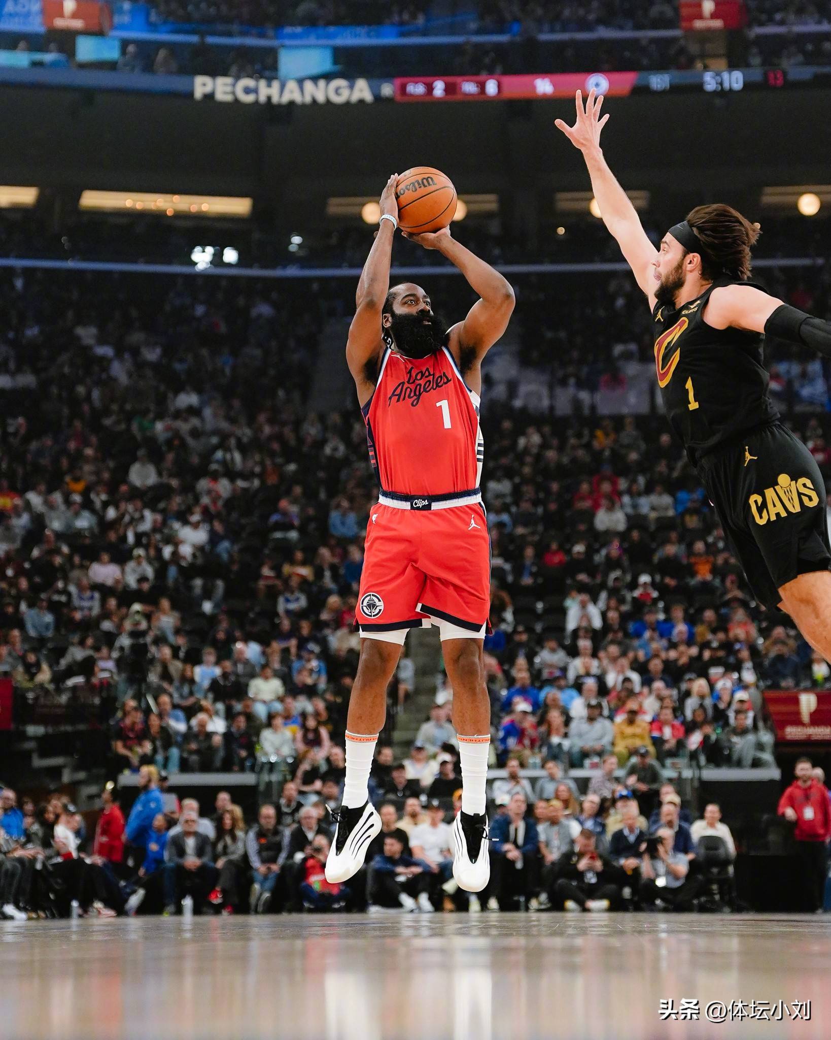 快船力克黄蜂:莱昂纳德砍28分 快船力克黄蜂:莱昂纳德砍28分